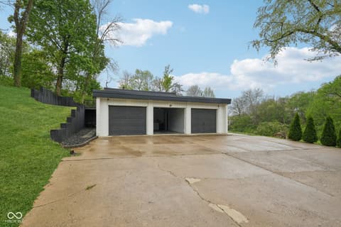 Garage at 6164 Afton Crest, Indianapolis, IN
