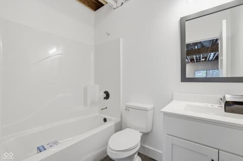 Bathroom at 953 S Lantern Lane, Ellettsville, IN