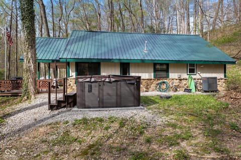 Photo of 11040 E Purdue Farm Road, Dubois, IN