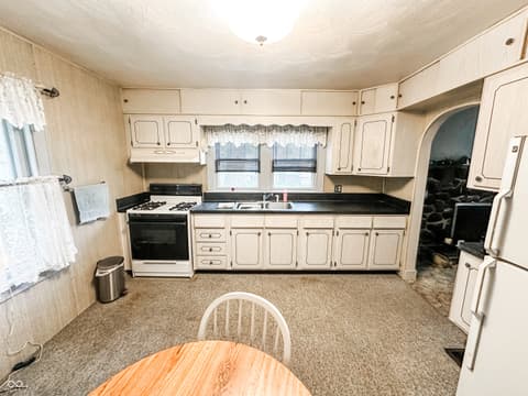 Photo of 1811 E 10th Street, Anderson, IN