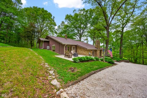 Photo of 6966 E State Road 252, Morgantown, IN