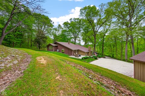Photo of 6966 E State Road 252, Morgantown, IN