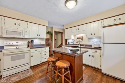 Photo of 6966 E State Road 252, Morgantown, IN