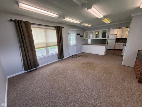 Living room at 1109 HOY Avenue, Lebanon, IN
