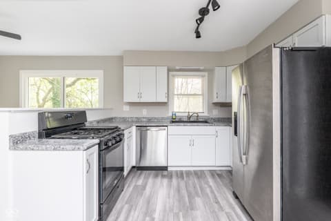 Photo of 9625 W River Valley Road, Yorktown, IN