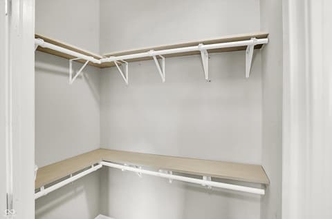 Walk In Closets — 1205 Hoyt Avenue, Indianapolis, IN