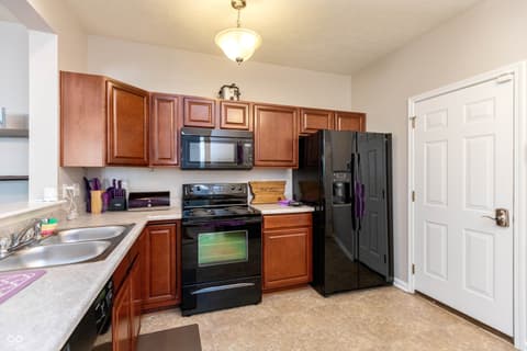 Photo of 8346 Berrybush Lane, Indianapolis, IN