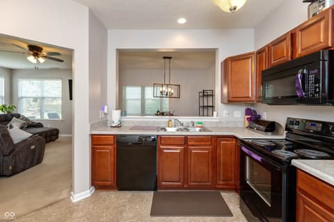 Photo of 8346 Berrybush Lane, Indianapolis, IN