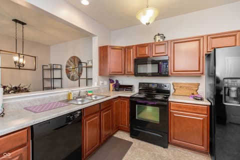 Photo of 8346 Berrybush Lane, Indianapolis, IN