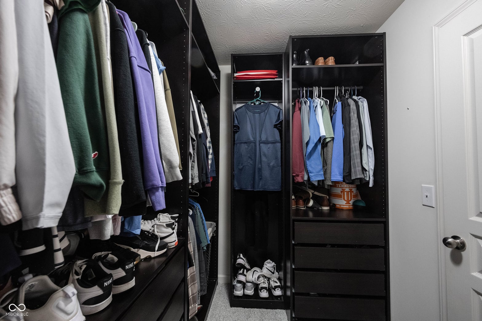 Walk In Closets