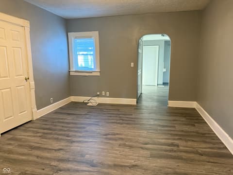 Photo of 207 E Pine Street, New Market, IN