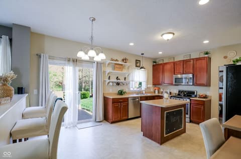 Kitchen at 10328 Ridge Line Court, Indianapolis, IN