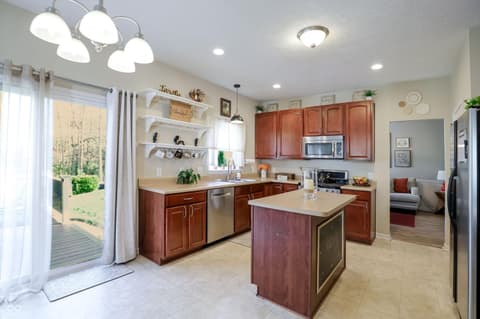 Kitchen at 10328 Ridge Line Court, Indianapolis, IN
