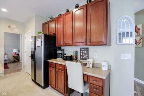 Kitchen at 10328 Ridge Line Court, Indianapolis, IN