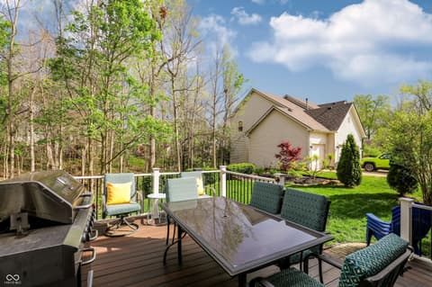 Outdoor living area at 10328 Ridge Line Court, Indianapolis, IN