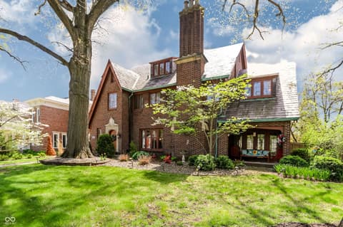 Photo of 403 E Wabash Avenue, Crawfordsville, IN