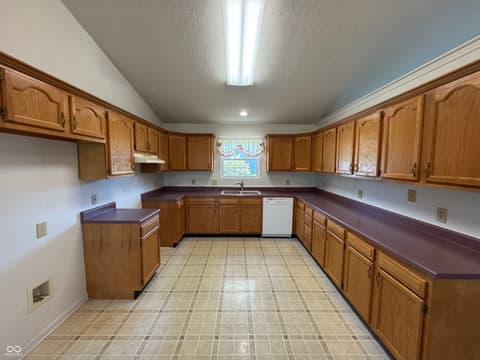Photo of 1207 N Monroe Way, Rushville, IN