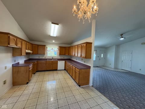 Photo of 1207 N Monroe Way, Rushville, IN