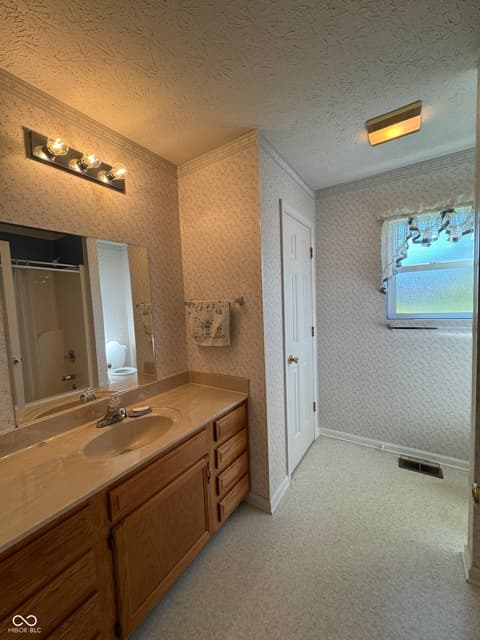 Photo of 1207 N Monroe Way, Rushville, IN