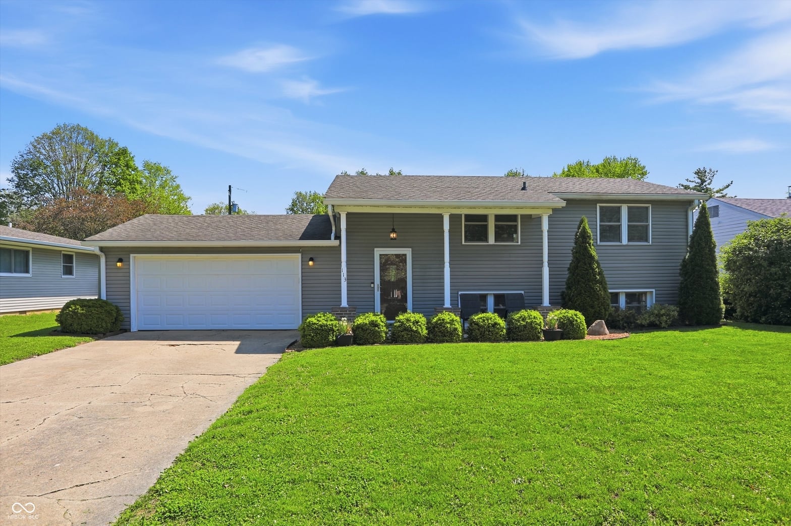 Photo of 113 King Arthur Drive, Franklin, IN