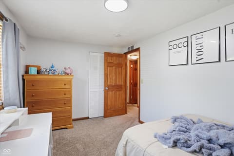 Photo of 113 King Arthur Drive, Franklin, IN