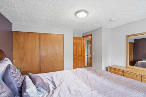 Photo of 113 King Arthur Drive, Franklin, IN