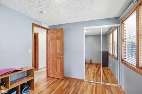 Photo of 113 King Arthur Drive, Franklin, IN