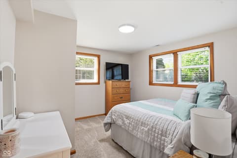 Photo of 113 King Arthur Drive, Franklin, IN
