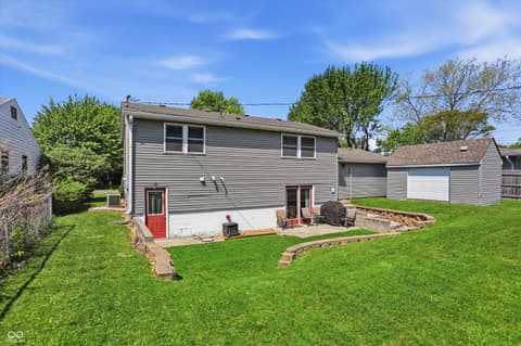 Photo of 113 King Arthur Drive, Franklin, IN