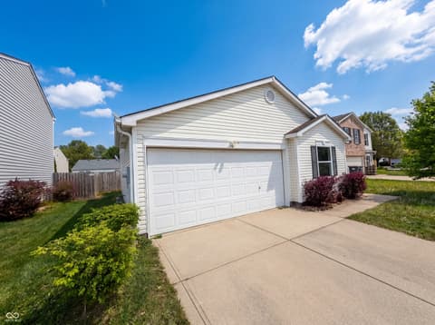 Photo of 6747 Waverhill Drive, Indianapolis, IN