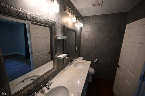 Photo of 957 E Cragmont Drive, Indianapolis, IN