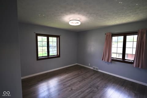 Photo of 957 E Cragmont Drive, Indianapolis, IN