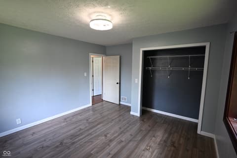 Photo of 957 E Cragmont Drive, Indianapolis, IN