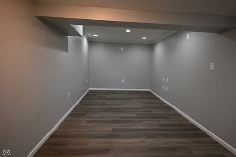 Photo of 957 E Cragmont Drive, Indianapolis, IN