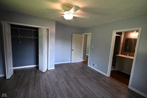 Photo of 957 E Cragmont Drive, Indianapolis, IN