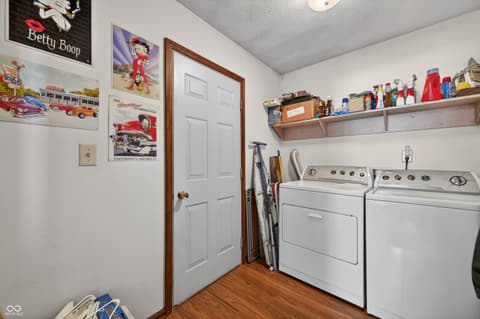 Photo of 1547 Millridge Drive, Greenwood, IN