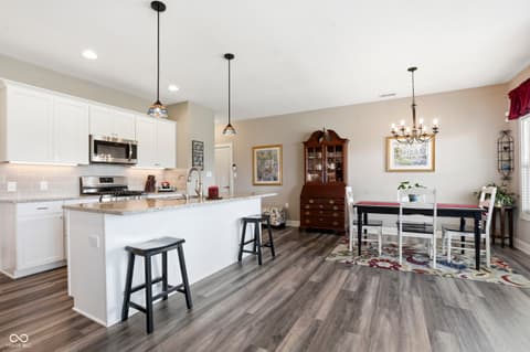 Photo of 2307 Saddle Drive, Shelbyville, IN