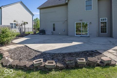 Outdoor living area at 1128 Red Dunes Run, Avon, IN