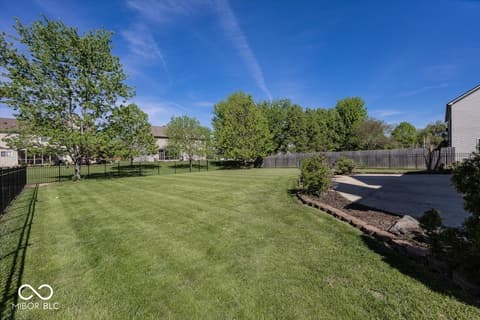 Yard at 1128 Red Dunes Run, Avon, IN