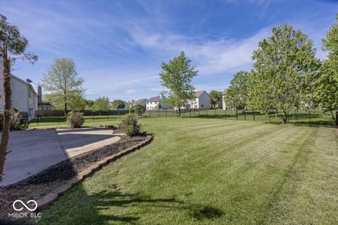 Yard at 1128 Red Dunes Run, Avon, IN