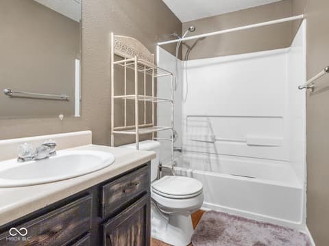 Photo of 917 Balto Drive, Shelbyville, IN