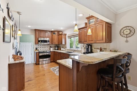 Photo of 3806 N Foxcliff Drive E, Martinsville, IN