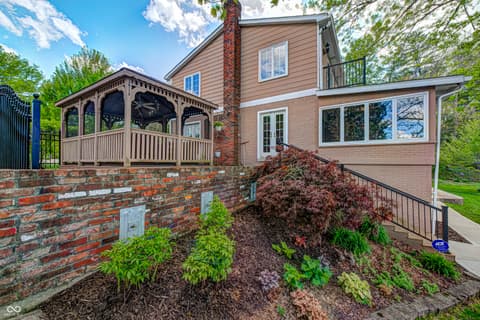 Photo of 3806 N Foxcliff Drive E, Martinsville, IN