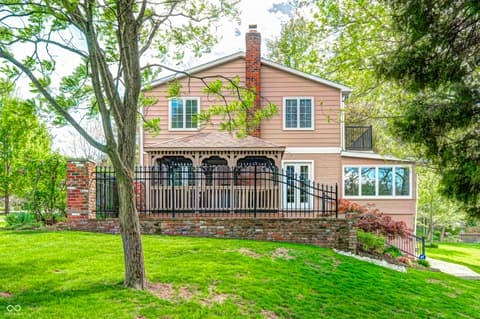 Photo of 3806 N Foxcliff Drive E, Martinsville, IN