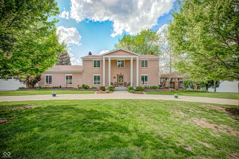 Photo of 3806 N Foxcliff Drive E, Martinsville, IN