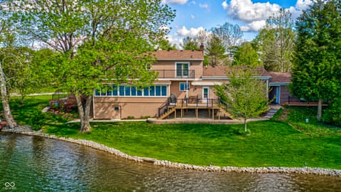 Photo of 3806 N Foxcliff Drive E, Martinsville, IN