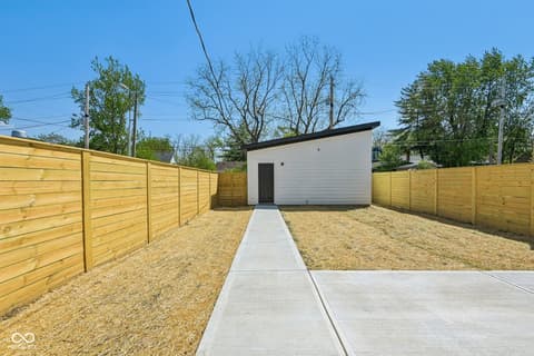 Yard at 1317 Union Street, Indianapolis, IN