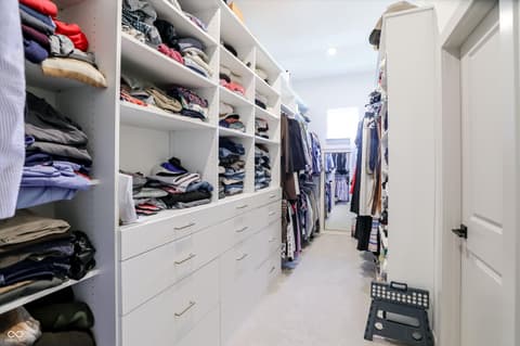 Walk In Closets — 1389 Chatham Hills Boulevard, Westfield, IN