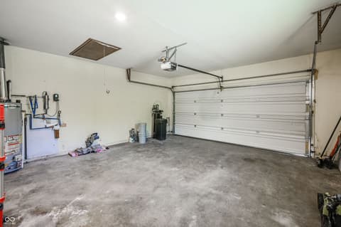 Garage at 302 E Brunswick Avenue, Indianapolis, IN