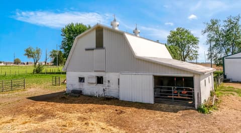 Out Buildings — 9796 W 300 S, Lapel, IN